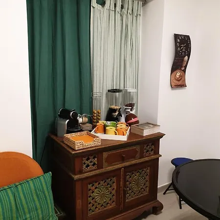 Auberge de jeunesse Terminal 4 *