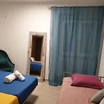 Terminal 4 Hostel Lizbona