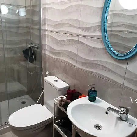 Albergue Terminal 4 *